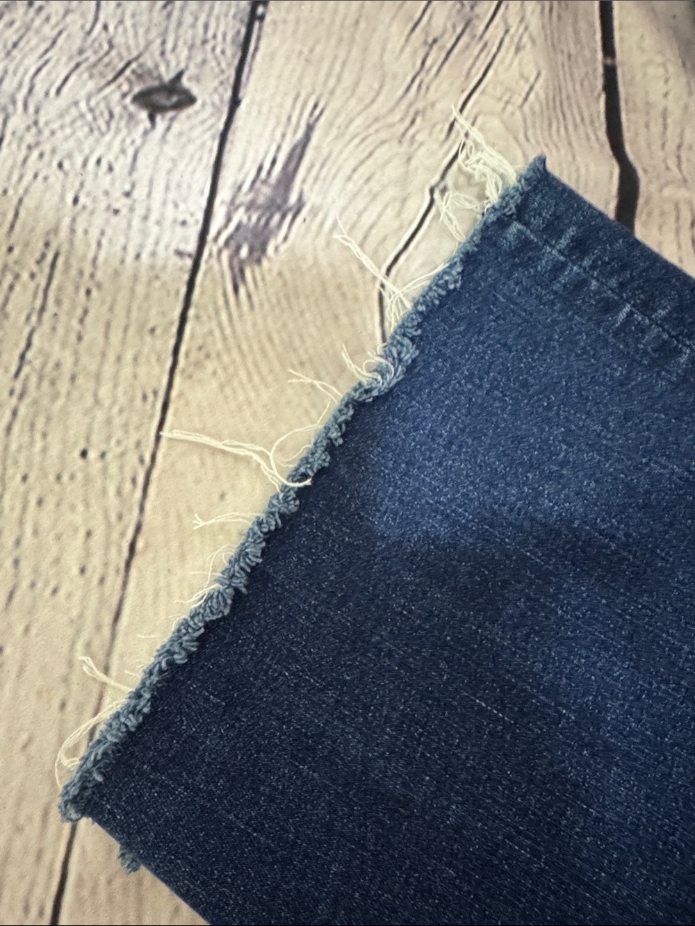 Kut from the Kloth KelseyHigh Rise Ankle Flare with Frayed Hem Jeans - Picture 3 of 15